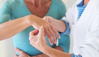 The main differences of arthritis and arthrosis